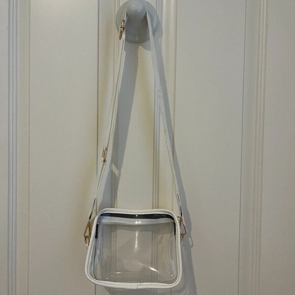 Clear Purse - Picture 1 of 5